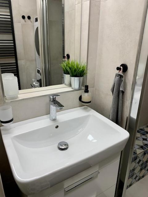 Apartman Snyt Primka Olomouc Buitenkant foto